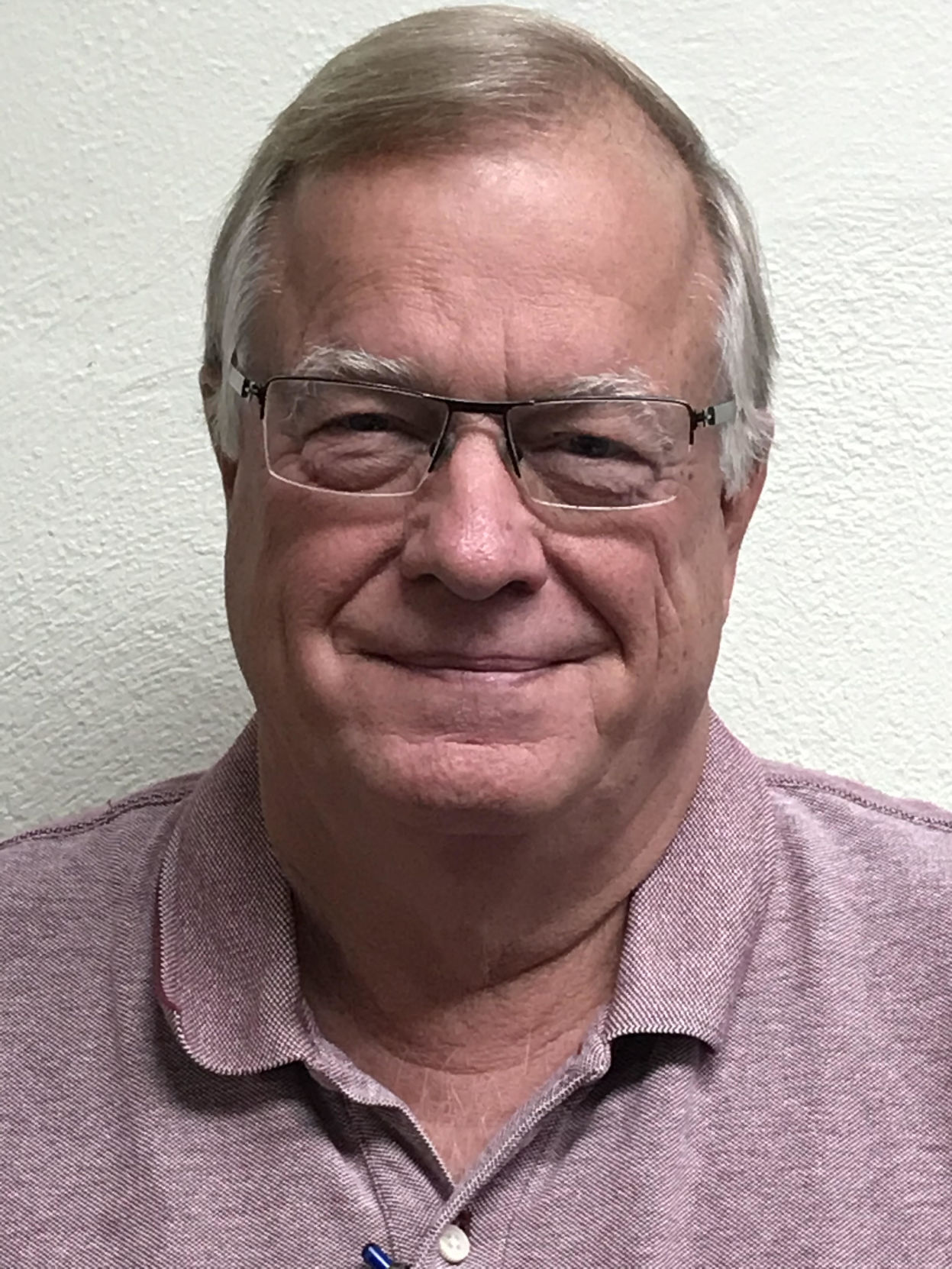 Dennis Butler head shot 2019 (USE!)